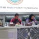 Pemkab Tangerang menghentikan sementara operasional truk tambang non-tol jelang Natal 2025 dan Tahun Baru 2026.