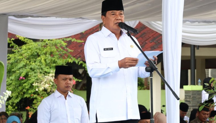 Bupati Tangerang Maesyal Rasyid memimpin upacara HAB ke-80 Kemenag, menegaskan pentingnya kerukunan dan sinergi umat.