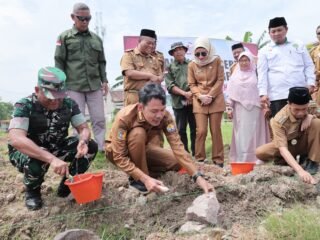 Wakil Wali Kota Serang Letakkan Batu Pertama Pembangunan Koperasi Merah Putih di Unyur: Simbol Kebangkitan Ekonomi dan Kemandirian Masyarakat Kota Serang