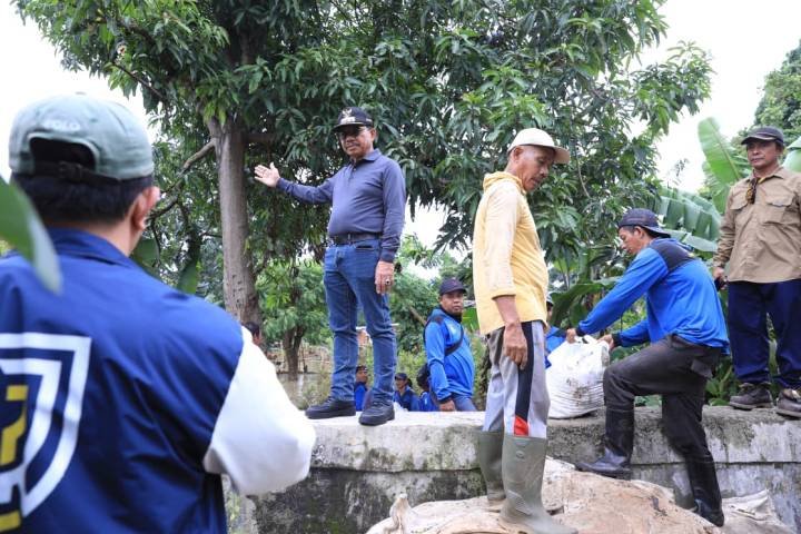 Banjir di Pinang Griya dan Ciledug Indah Kota Tangerang mulai surut. Pemkot pasang kisdam dan pompa air cegah banjir susulan.