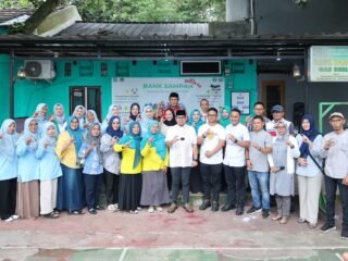 Tinjau TPS3R Bakti Jaya, Pilar Saga Dorong Program Satu RW Satu Bank Sampah