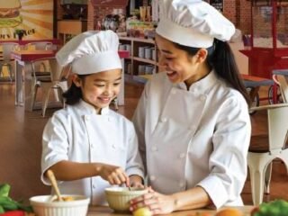 Fame Hotel Gading Serpong Hadirkan Mom & Kid Cooking Class, Aktivitas Seru dan Edukatif untuk Keluarga