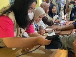 Mahasiswa KKM 68 Untirta Gelar Penyuluhan Diabetes dan Cek Kesehatan Gratis