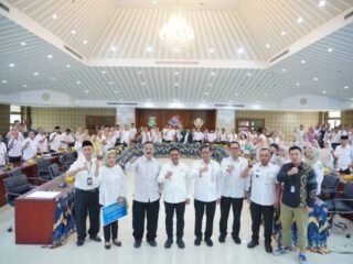 Pemkot Tangerang Serahkan SK Pensiun kepada 100 ASN Jelang Purna Tugas 2026