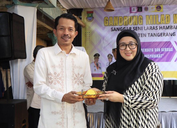 Wabup Intan Hadiri Milad ke-IX Sanggar Seni Laras Hambalan di Kresek