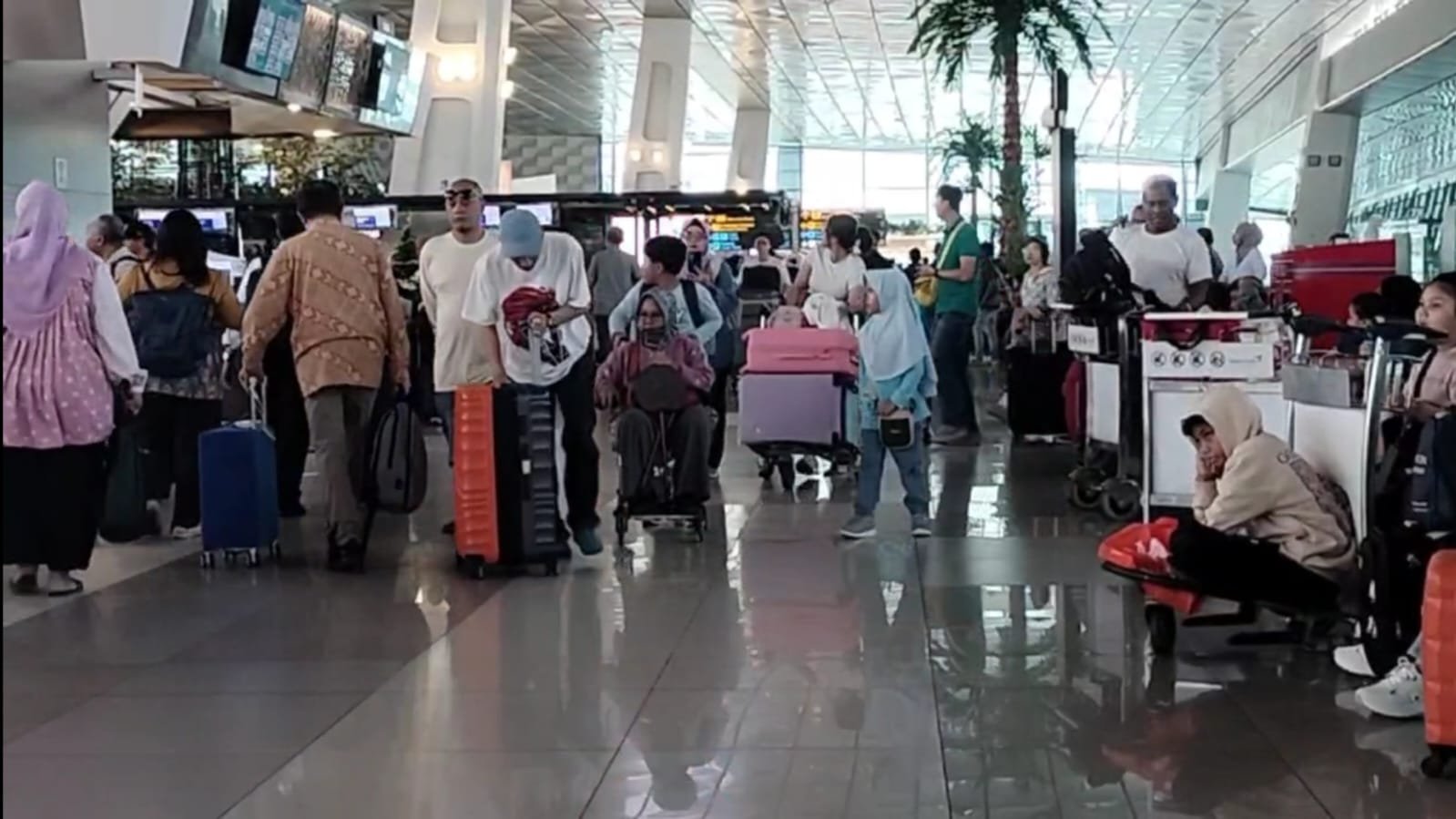 DPR RI mendorong penerapan PSO transportasi udara sebagai solusi permanen reformasi biaya penerbangan dan tiket pesawat terjangkau.