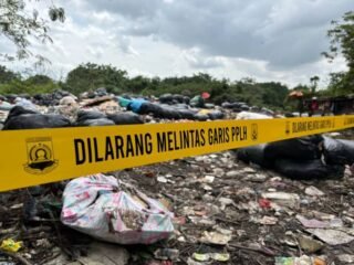 DLH Kota Tangerang Hentikan Aktivitas 4 TPS Ilegal di Neglasari