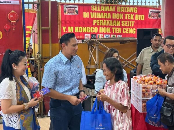 AHY Hadiri Baksos Imlek 2026 di Teluknaga