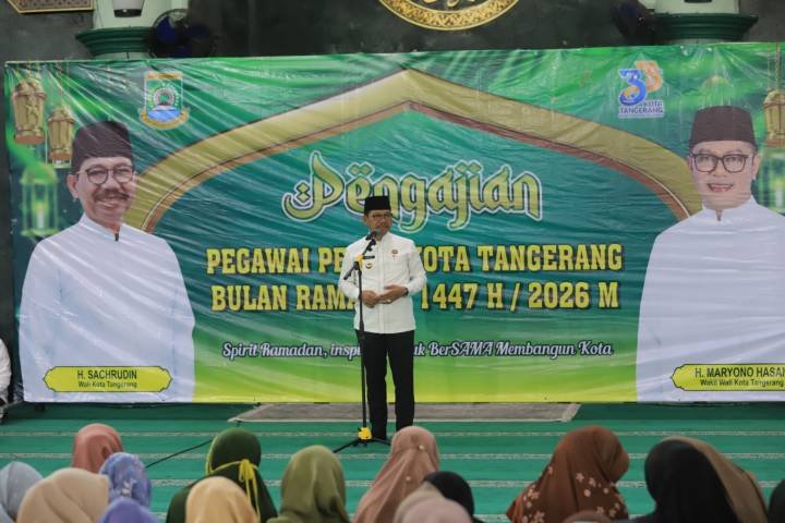 BAZNAS Kota Tangerang bersama Pemkot menyalurkan 3.300 paket sembako lewat Tangerang Bersedekah di Ramadan 1447 H.