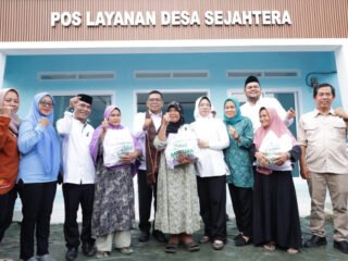 Gubernur Banten Andra Soni Resmikan Posyandra di Desa Jagabaya Lebak saat Safari Ramadan 1447 H