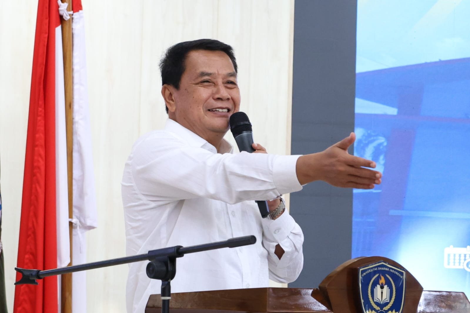 Bupati Tangerang membuka seminar anotasi KUHP dan KUHAP, menyoroti tantangan implementasi serta penguatan sistem peradilan nasional.