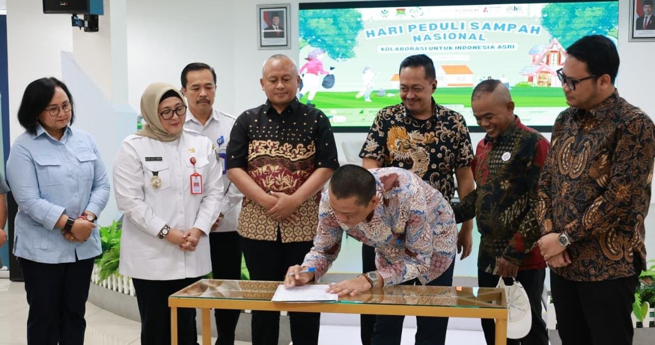 Wabup Tangerang Intan Nurul Hikmah mendorong pengusaha terapkan EPR saat HPSN 2026 guna memperkuat pengelolaan sampah.