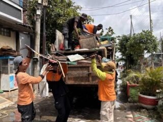 Puncak Sampah H-1 Lebaran, DLH Kota Tangerang Catat 8.532 Ton Selama Libur