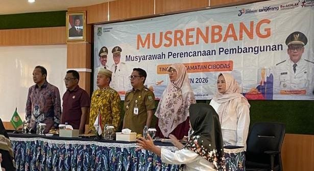 Anggota Komisi III DPRD Kota Tangerang, Anggiat Sitohang, saat menghadiri Musrenbang Kecamatan Cibodas dan menekankan pentingnya pemerataan pembangunan hingga tingkat RT/RW.