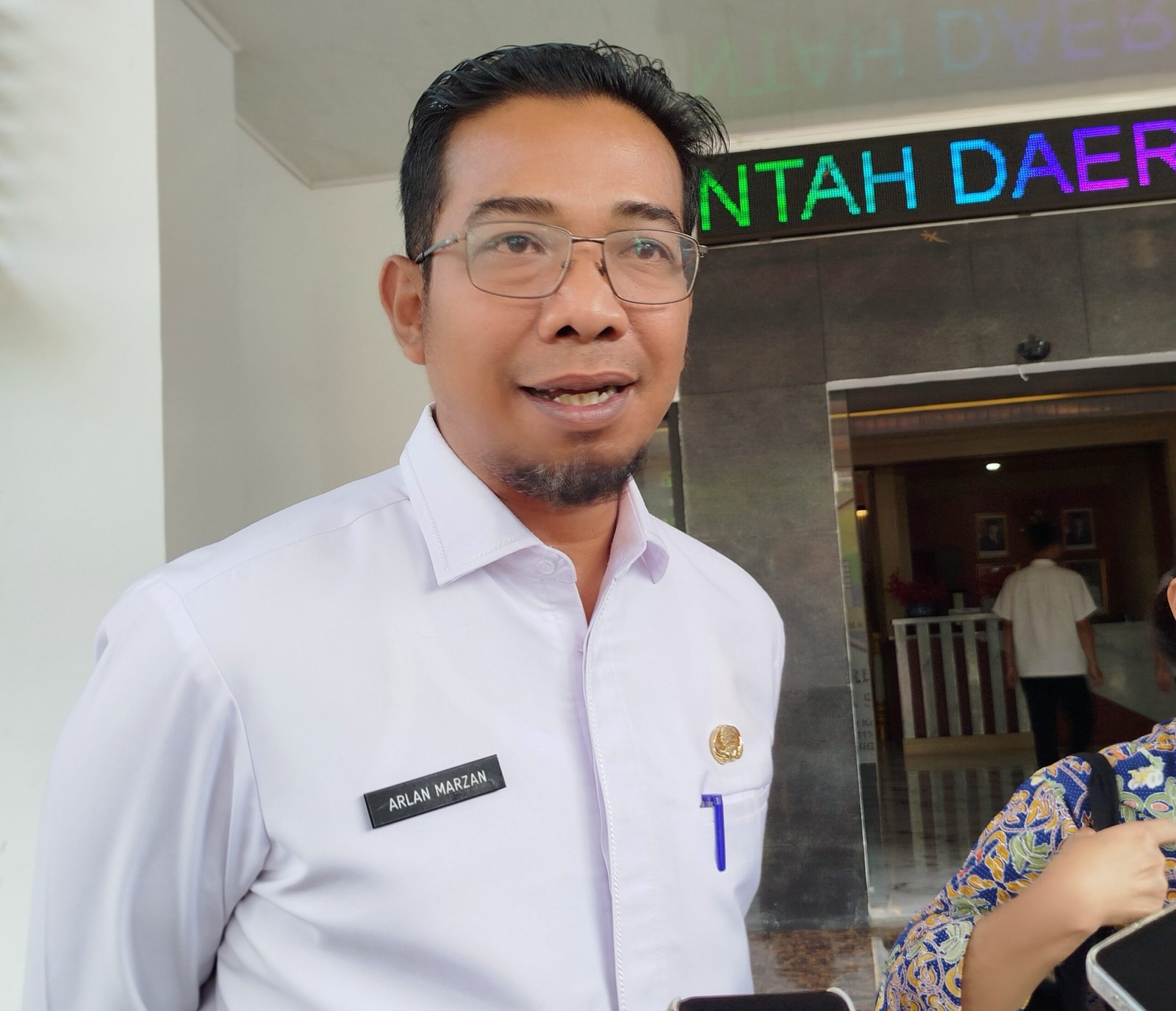 Kepala DPUPR Banten, Arlan Marzan mengatakan, flyover Unyur akan dibangun mulai bulan Mei 2026