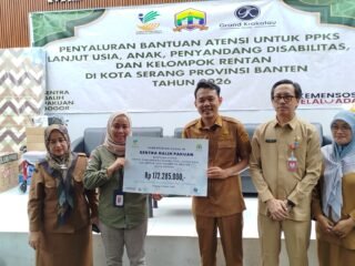 100 Warga Kota Serang Diguyur Bantuan, Kolaborasi Lintas Lembaga Sentuh Kelompok Rentan