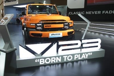 iCar V23 SUV listrik 2026 bergaya offroad modern dengan fitur ADAS lengkap dan kabin digital futuristik untuk mobilitas urban.