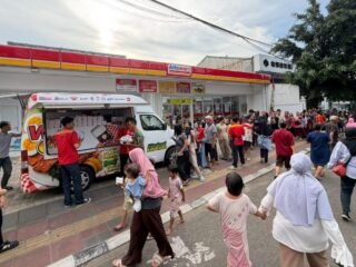 Warteg Gratis Alfamart 2026: 60.000 Paket Buka Puasa Dibagikan di 34 Kota Selama Ramadan
