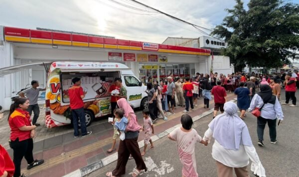 Alfamart kembali gelar Warteg Gratis Ramadan 2026, bagikan 60.000 paket buka puasa di 34 kota dan libatkan ratusan UMKM warteg.