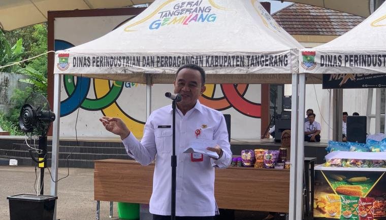 Sekda Kabupaten Tangerang buka Bazar Ramadan 1447 H di Cikupa, dorong UMKM dan permudah warga penuhi kebutuhan.