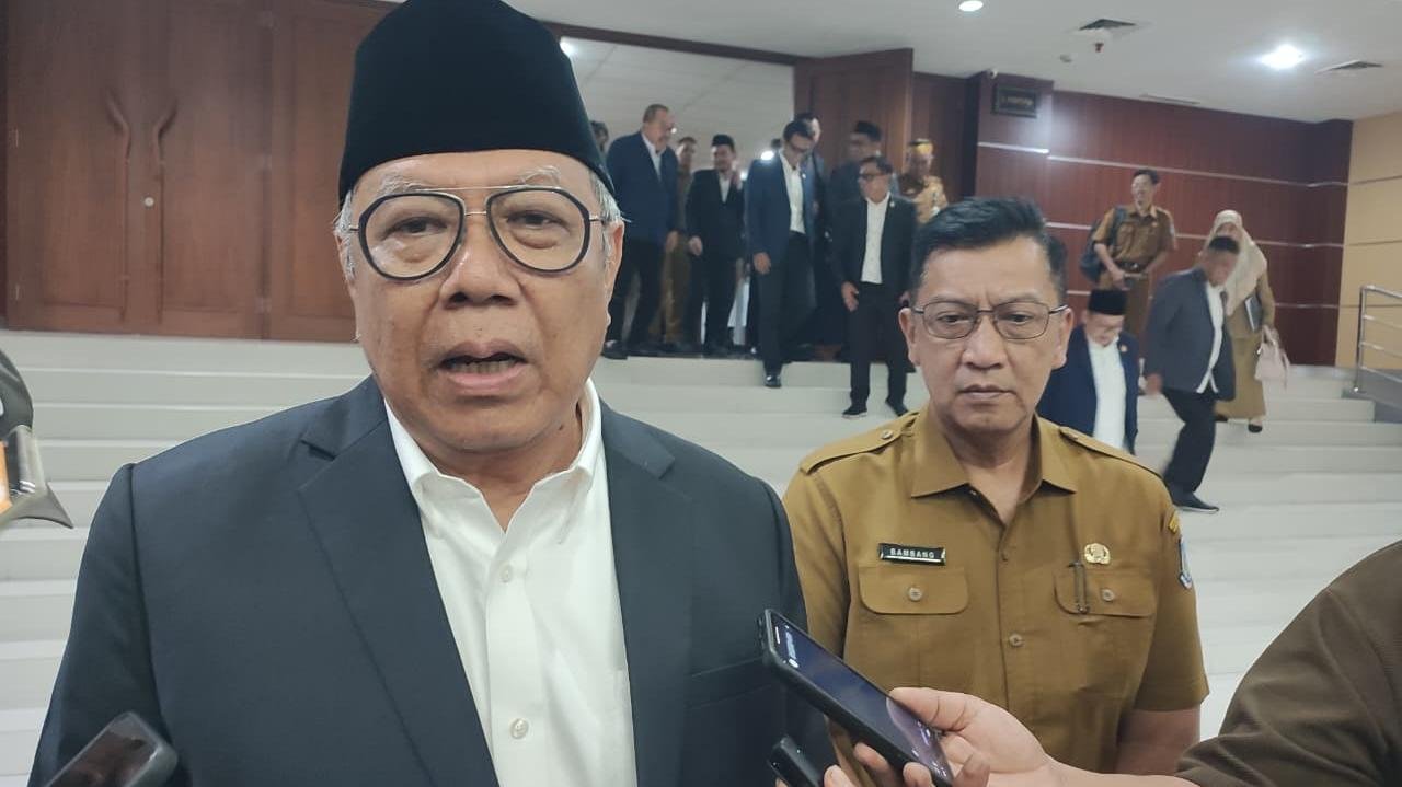 Pemkot Tangsel fokus tangani sampah, banjir, dan kemacetan, hasilnya mulai terlihat dengan berkurangnya titik banjir di wilayahnya