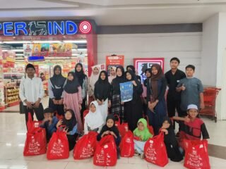 Berbagi Berkah Ramadan 2026, Citiplaza Kutabumi Ajak Puluhan Anak Yatim Belanja dan Buka Puasa Bersama