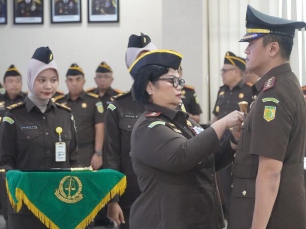 Kajati Banten Lantik Wahyudi Eko Husodo sebagai Kepala Kejari Kabupaten Tangerang