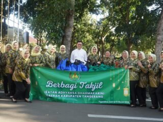 IAD Kejari Kabupaten Tangerang Gelar Pasar Murah, 750 Paket Sembako Dijual Rp50 Ribu Jelang Lebaran