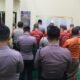 Kapolresta Tangerang menggelar buka puasa bersama tahanan sebagai pembinaan moral dan spiritual agar mereka introspeksi diri di Ramadan.