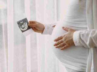 Menjelang HPL di Bulan Ramadan: Bolehkah Ibu Hamil Tetap Berpuasa?