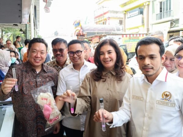 Pilar Saga Ichsan Dampingi Komisi IX DPR RI Pantau Keamanan Pangan di Pasar Modern BSD