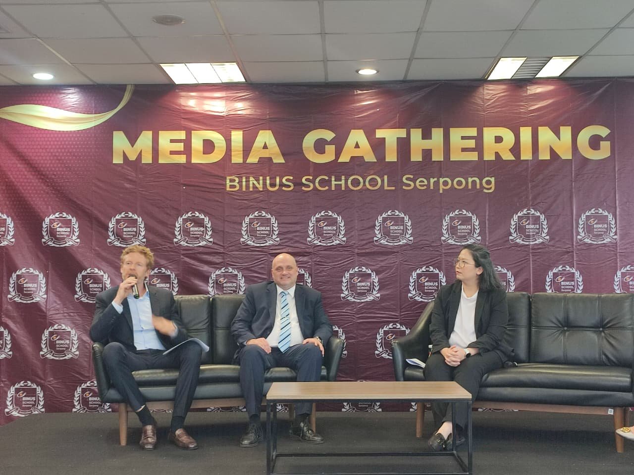 Binus School Serpong menghadirkan Wellbeing Center untuk mendukung kesehatan mental, emosional, dan perkembangan siswa.