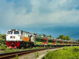 KAI Pastikan Seluruh Lokomotif dan Genset Sudah Gunakan Energi Ramah Lingkungan B40