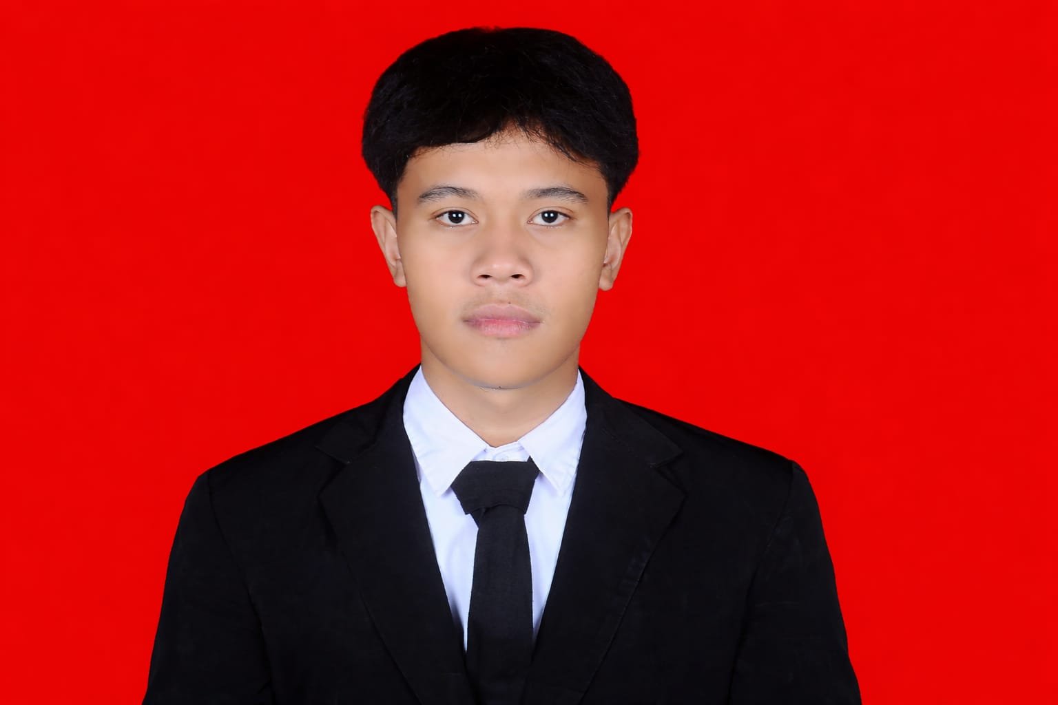 Konflik Timur Tengah berdampak global, dari gangguan penerbangan hingga lonjakan harga minyak dunia dan ketidakpastian ekonomi internasional.