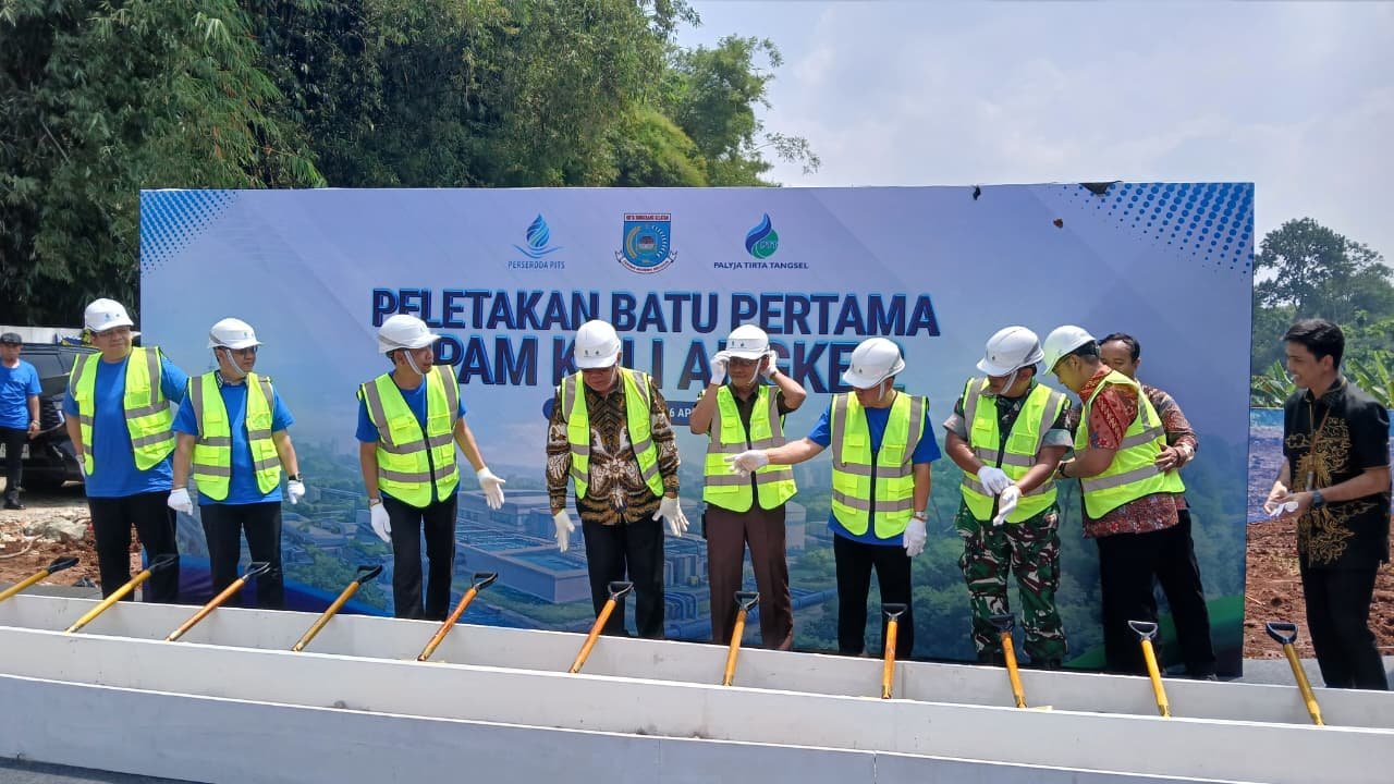 Pemkot Tangsel mulai bangun SPAM Angke 2 untuk perluas layanan air bersih, targetkan 28.200 sambungan rumah dan rampung 1 tahun.