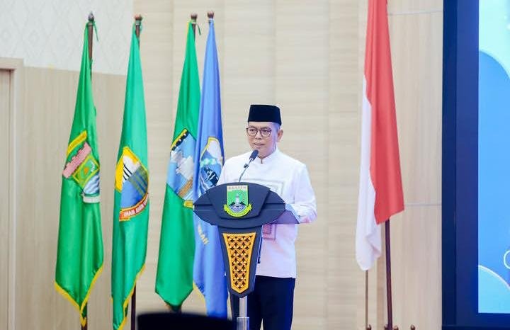 Harga BBM dipastikan tidak naik 1 April 2026. Gubernur Banten imbau warga tidak panic buying dan tetap tenang.