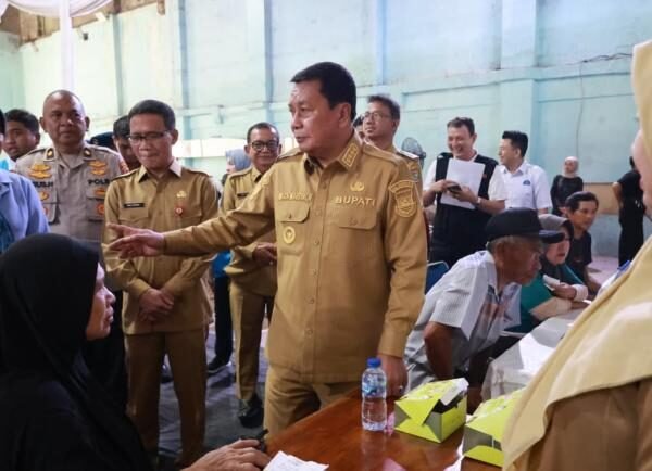 Bupati Tangerang Tinjau Bakti Sosial HUT ke-80 TNI AU di Satrad 401 Tanjung Kait