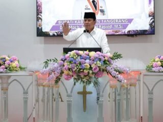 Bupati Tangerang pastikan tak ada pembatasan ibadah saat monitoring Paskah di Pasar Kemis, tegaskan komitmen jaga toleransi.