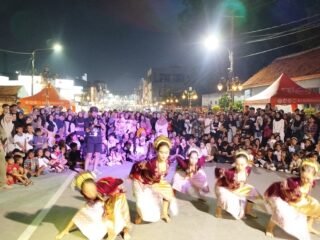 Pecah! Ratusan Dancer Hentak Royal Baroe 12 Jam Nonstop, Agis Turun Langsung Sapa Warga
