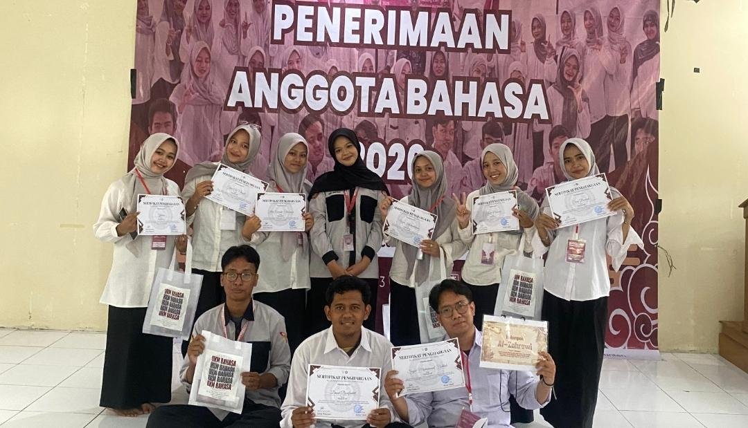 UKM Bahasa UIN SMH Banten menggelar PAB selama tiga hari dengan pembahasan Bahasa Arab, public speaking, dan literasi digital.
