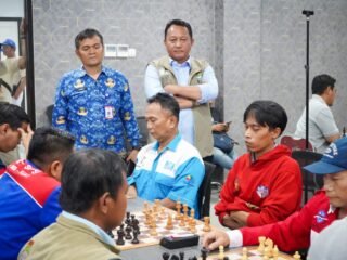 Buruh Tangerang Unjuk Strategi di Papan Catur, Turnamen Berakhir Dramatis