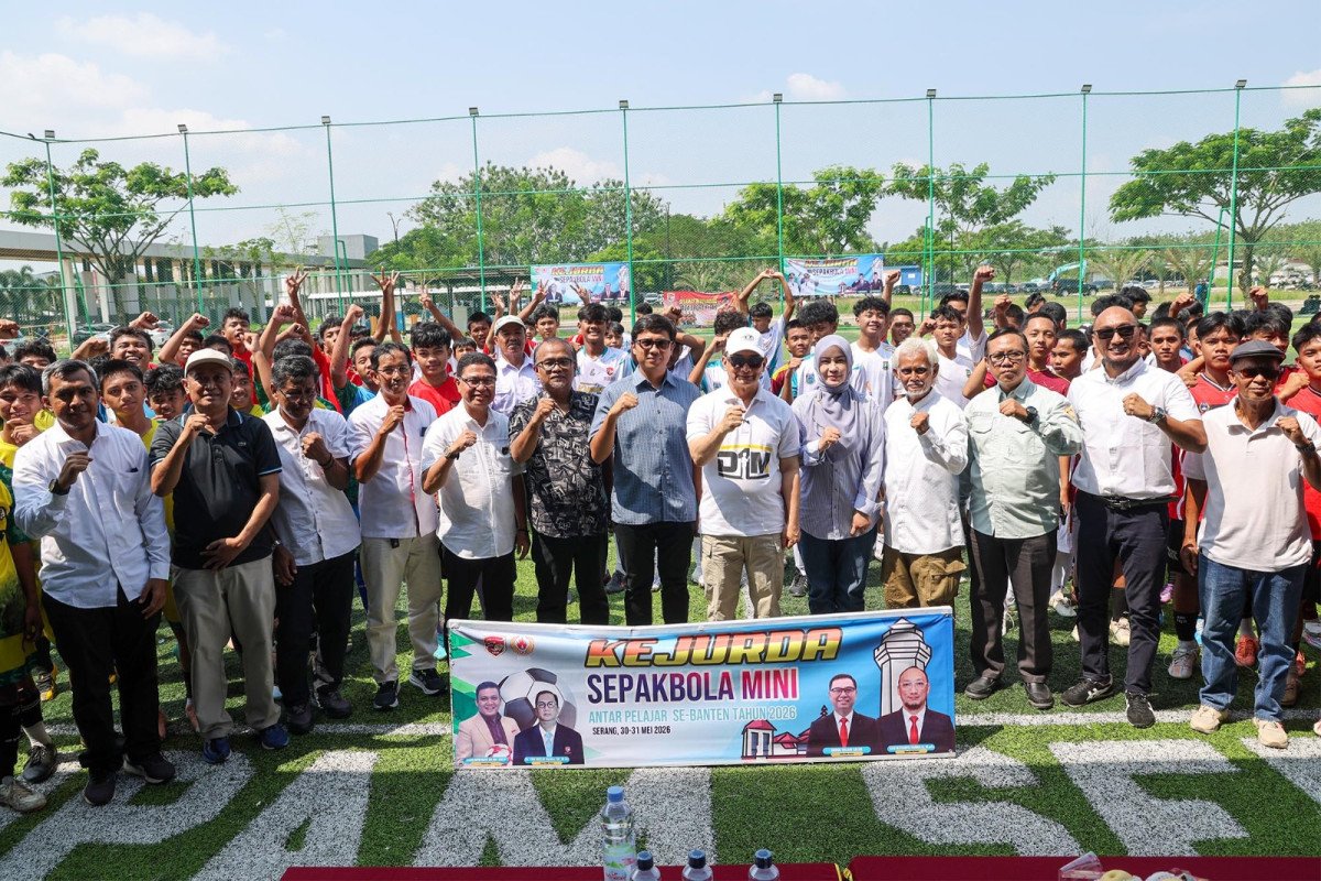 Wagub Banten Achmad Dimyati membuka Kejurda Sepakbola Mini 2026 dan menekankan pentingnya karakter, disiplin, serta sportivitas pelajar.