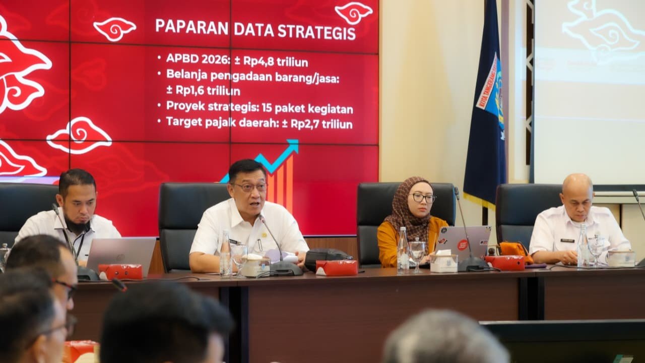 Pemkot Tangsel menyiapkan 15 proyek strategis daerah 2026 dengan pengawasan ketat bersama KPK guna cegah penyimpangan.