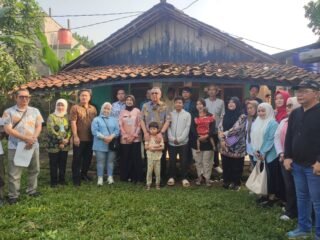 Pemkot Tangsel menargetkan 329 unit rumah warga menjadi layak huni pada 2026 melalui program bedah rumah RUTLH.