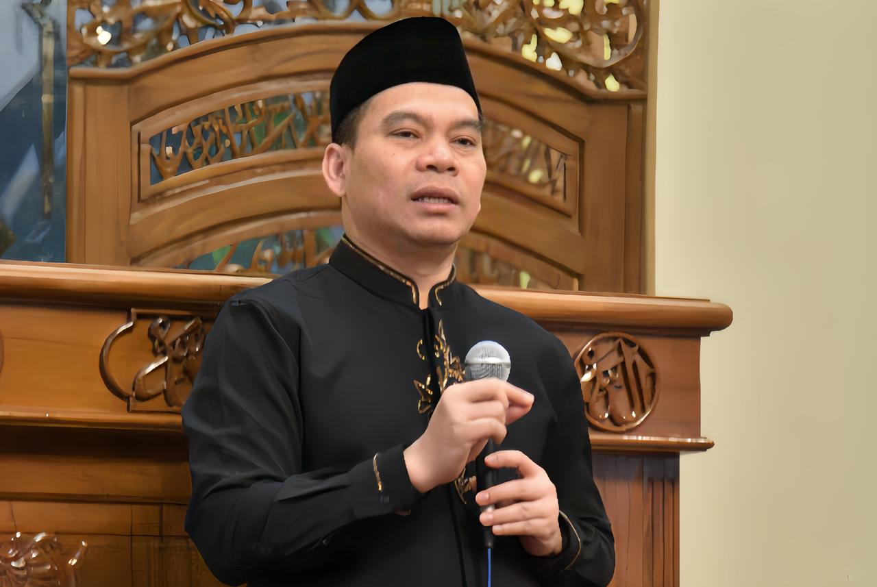 Pemkot Tangsel memperluas lebih dari 5.000 titik Wi-Fi gratis, termasuk di rumah ibadah, untuk memperkuat inklusi digital masyarakat.