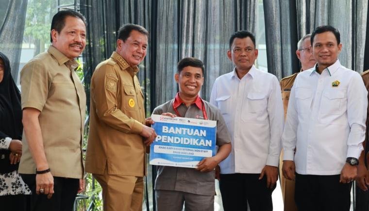 Bupati Tangerang mendorong perluasan Program Sekolah BERHATI Sinarmas Land untuk memperkuat pendidikan karakter, kesehatan, dan lingkungan.