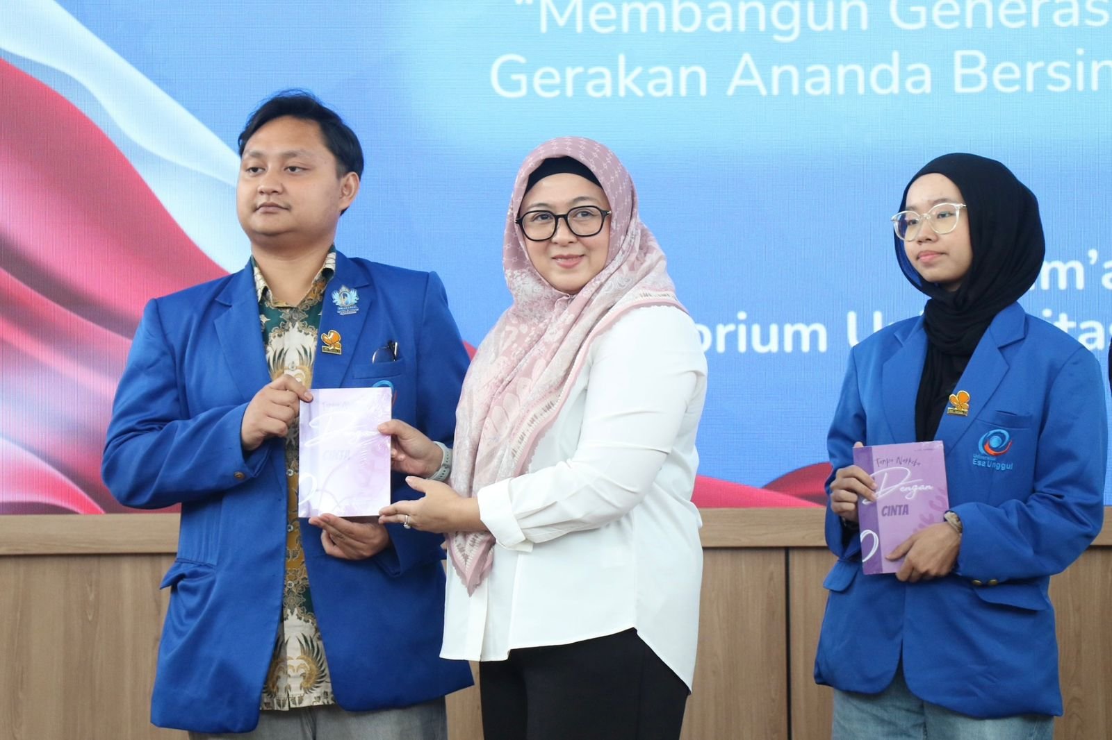 Wabup Tangerang mengajak mahasiswa menjadi agen perubahan anti narkoba saat Talkshow HANI 2026 untuk melindungi generasi muda.