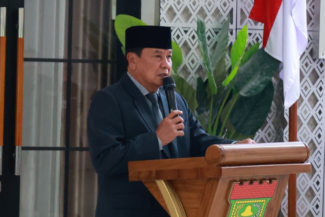Bupati Tangerang lantik 10 Jurusita Pajak Bapenda, tekankan integritas, profesionalisme, dan peran strategis peningkatan PAD daerah.