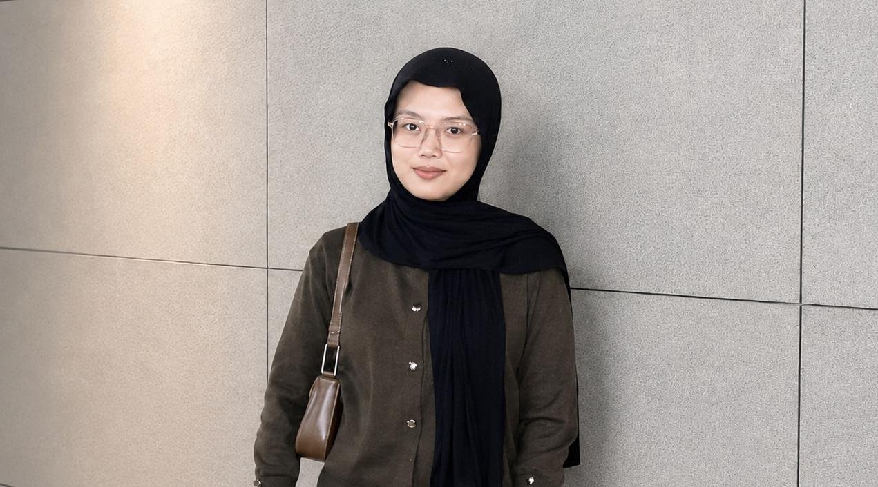 Pertumbuhan industri layanan terus meningkat, namun kesejahteraan pekerja masih tertinggal akibat upah rendah dan tingginya tekanan kerja.