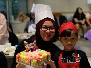 Atria Hotel Gading Serpong Gelar Mom & Kids Cake Decoration Challenge Bertema "Colorful & Cheerful"